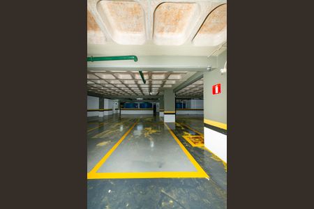 Apartamento à venda com 486m², 4 quartos e 5 vagas Apartamento à venda com 486m², 4 quartos e 5 vagasGaragem