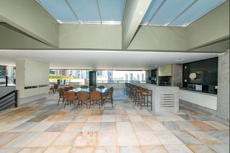 Apartamento à venda com 486m², 4 quartos e 5 vagas Apartamento à venda com 486m², 4 quartos e 5 vagasÁrea comum