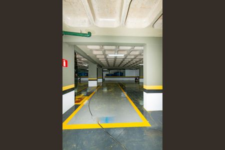 Apartamento à venda com 486m², 4 quartos e 5 vagas Apartamento à venda com 486m², 4 quartos e 5 vagasGaragem