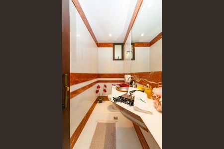 Apartamento à venda com 486m², 4 quartos e 5 vagas Apartamento à venda com 486m², 4 quartos e 5 vagasLavabo