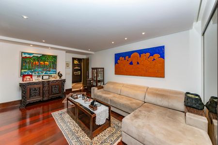 Apartamento à venda com 486m², 4 quartos e 5 vagas Apartamento à venda com 486m², 4 quartos e 5 vagasSala 2