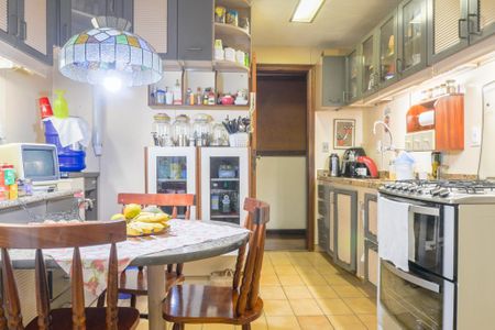 Apartamento à venda com 138m², 3 quartos e 3 vagas