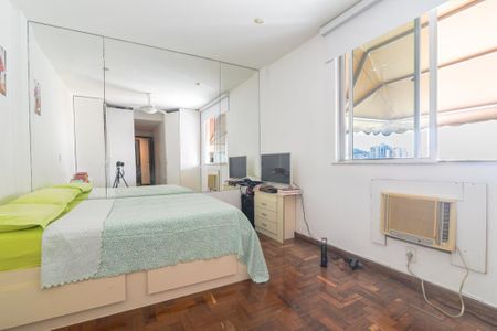 Apartamento à venda com 138m², 3 quartos e 3 vagas
