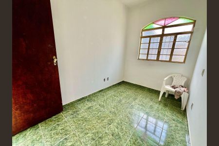 Casa à venda com 161m², 5 quartos e 6 vagas Casa à venda com 161m², 5 quartos e 6 vagasQuarto 4