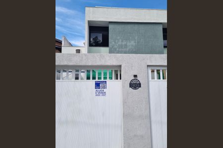 Casa para alugar com 250m², 4 quartos e 2 vagas Casa para alugar com 250m², 4 quartos e 2 vagasPlaca