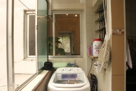 Apartamento à venda com 70m², 2 quartos e sem vagaÁrea de Serviço