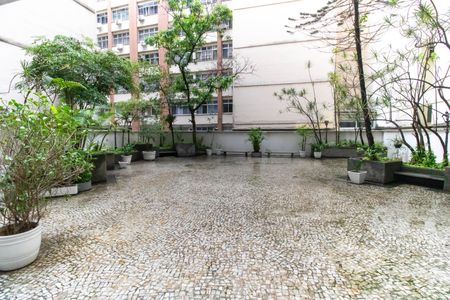 Apartamento à venda com 220m², 3 quartos e 2 vagas Apartamento à venda com 220m², 3 quartos e 2 vagasÁrea comum
