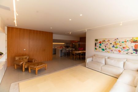 Apartamento à venda com 220m², 3 quartos e 2 vagas Apartamento à venda com 220m², 3 quartos e 2 vagasSala