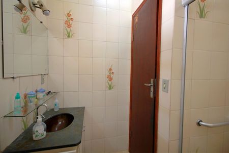 Casa à venda com 431m², 4 quartos e 1 vagaBanheiro