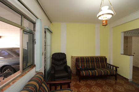 Casa à venda com 105m², 3 quartos e 4 vagasSala