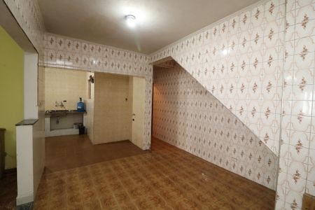 Casa à venda com 105m², 3 quartos e 4 vagasCopa