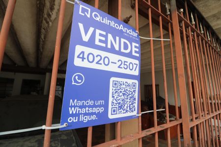 Casa à venda com 105m², 3 quartos e 4 vagasPlaquinha