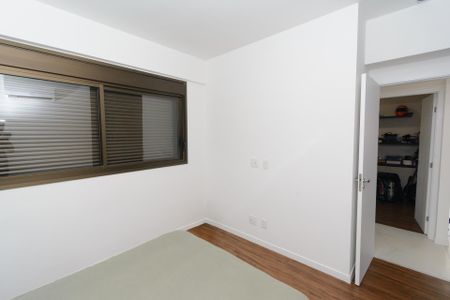 Apartamento à venda com 76m², 2 quartos e 2 vagas Apartamento à venda com 76m², 2 quartos e 2 vagasSuíte 2