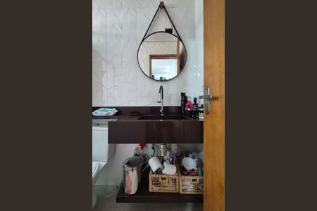 Apartamento à venda com 100m², 2 quartos e 2 vagas Apartamento à venda com 100m², 2 quartos e 2 vagasBanheiro da suíte