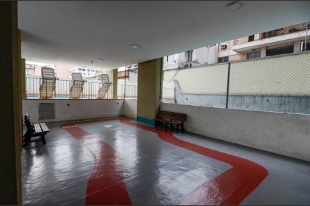 Apartamento à venda com 92m², 2 quartos e 1 vagaÁrea comum