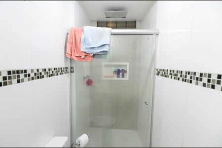 Apartamento à venda com 92m², 2 quartos e 1 vagaBanheiro Social