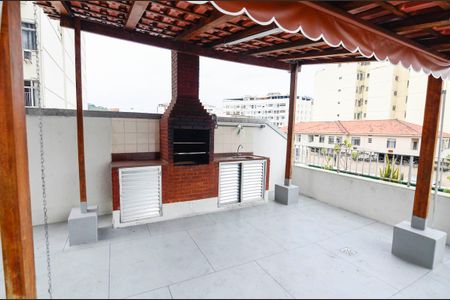 Apartamento à venda com 92m², 2 quartos e 1 vagaÁrea comum