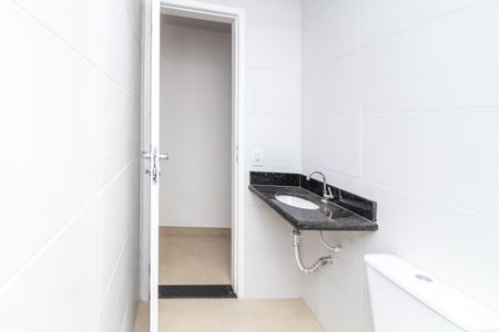 Apartamento à venda com 43m², 2 quartos e sem vaga Apartamento à venda com 43m², 2 quartos e sem vagaBanheiro