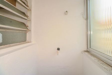 Apartamento à venda com 51m², 1 quarto e sem vaga Apartamento à venda com 51m², 1 quarto e sem vagaCozinha e Área de Serviço