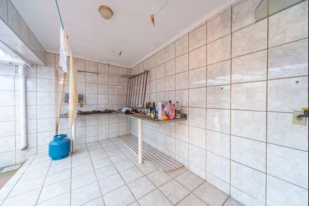 Casa à venda com 250m², 3 quartos e 4 vagas Casa à venda com 250m², 3 quartos e 4 vagasÁrea de Serviço