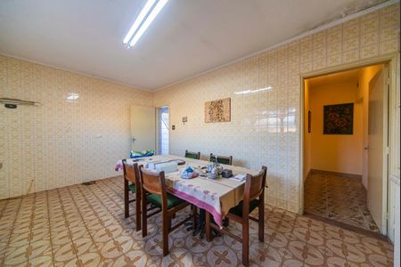 Casa à venda com 250m², 3 quartos e 4 vagas Casa à venda com 250m², 3 quartos e 4 vagasCozinha