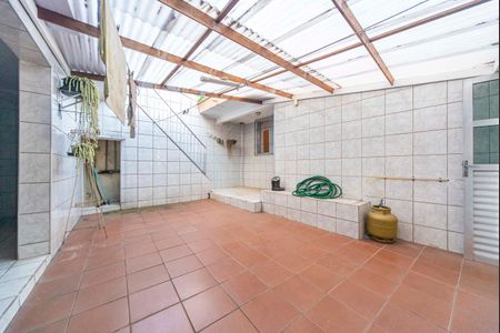 Casa à venda com 250m², 3 quartos e 4 vagas Casa à venda com 250m², 3 quartos e 4 vagasQuintal