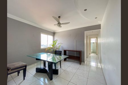 Apartamento à venda com 70m², 2 quartos e 1 vaga Apartamento à venda com 70m², 2 quartos e 1 vagaSala