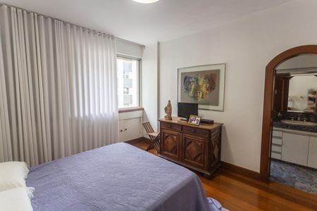 Apartamento à venda com 400m², 4 quartos e 4 vagasQuarto 1