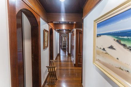 Apartamento à venda com 400m², 4 quartos e 4 vagasCorredor