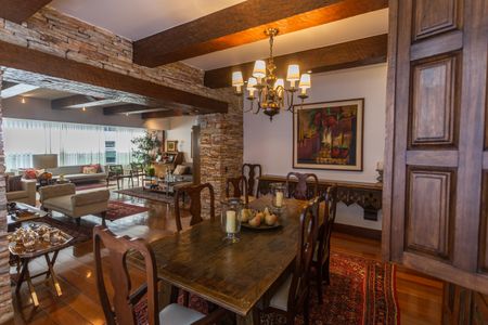 Apartamento à venda com 400m², 4 quartos e 4 vagasSala 2