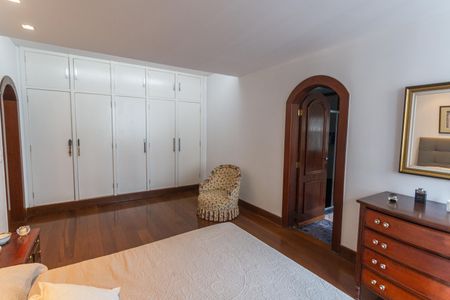 Apartamento à venda com 400m², 4 quartos e 4 vagasSuíte 1
