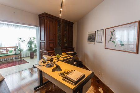 Apartamento à venda com 400m², 4 quartos e 4 vagasEscritório