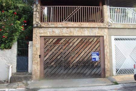 Casa à venda com 185m², 5 quartos e 3 vagasFachada