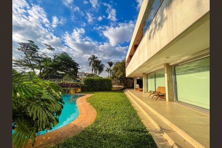 Casa à venda com 424m², 4 quartos e 5 vagasFoto 14