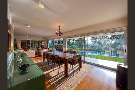 Casa à venda com 424m², 4 quartos e 5 vagasFoto 05