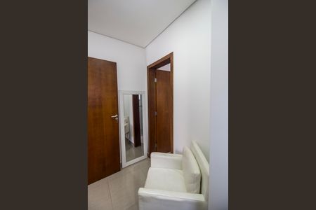 Casa de condomínio à venda com 368m², 4 quartos e 3 vagas Casa de condomínio à venda com 368m², 4 quartos e 3 vagasCloset da suíte 4