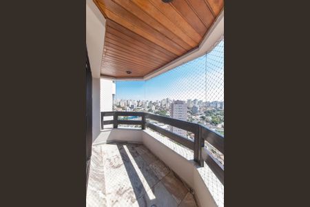 Apartamento à venda com 114m², 3 quartos e 2 vagasVaranda