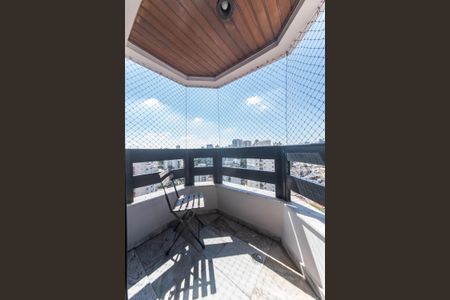 Apartamento à venda com 114m², 3 quartos e 2 vagasSuíte - Varanda