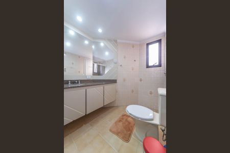 Apartamento à venda com 114m², 3 quartos e 2 vagasBanheiro da Suíte