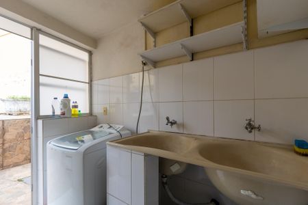 Casa à venda com 185m², 3 quartos e 2 vagas Casa à venda com 185m², 3 quartos e 2 vagasÁrea de Serviço