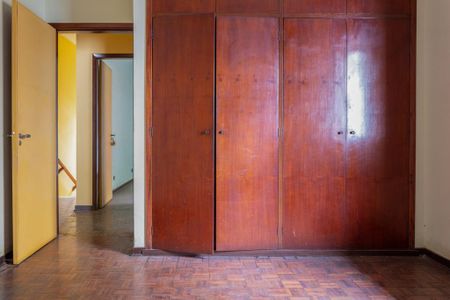 Casa à venda com 300m², 6 quartos e 5 vagas