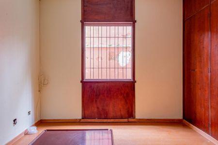 Casa à venda com 300m², 6 quartos e 5 vagas