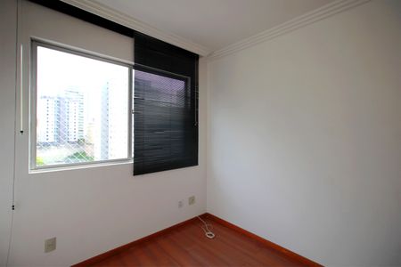 Apartamento à venda com 99m², 3 quartos e 3 vagasQuarto 2