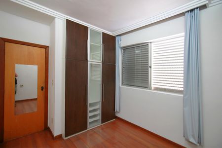 Apartamento à venda com 99m², 3 quartos e 3 vagasSuite