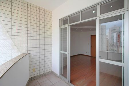 Apartamento à venda com 99m², 3 quartos e 3 vagasVaranda da Sala