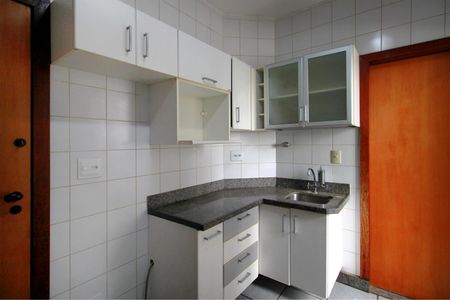 Apartamento à venda com 99m², 3 quartos e 3 vagasCozinha
