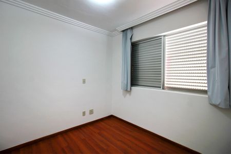 Apartamento à venda com 99m², 3 quartos e 3 vagasQuarto 