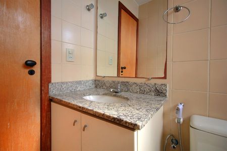 Apartamento à venda com 99m², 3 quartos e 3 vagasBanheiro