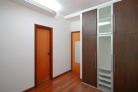 Apartamento à venda com 99m², 3 quartos e 3 vagasSuite