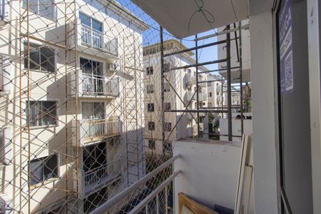 Apartamento à venda com 60m², 2 quartos e 1 vaga Apartamento à venda com 60m², 2 quartos e 1 vagaVaranda